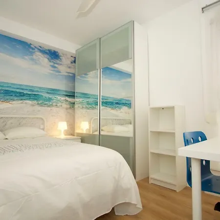 Md Manuela Estelles Apartamento *
